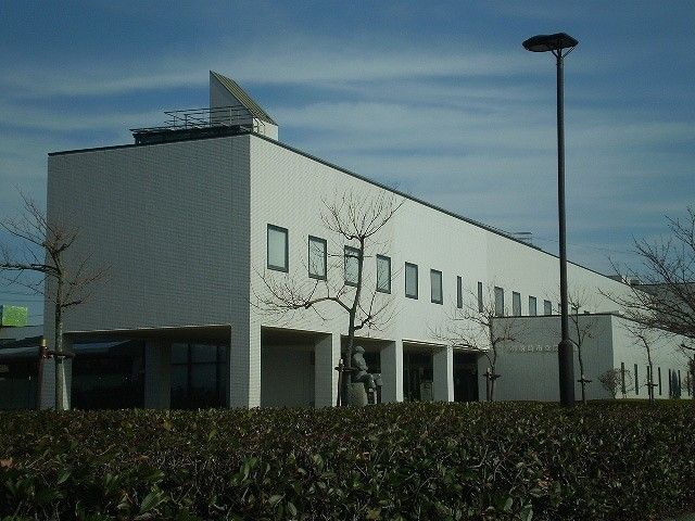 図書館　御前崎市立図書館（図書館）まで900m