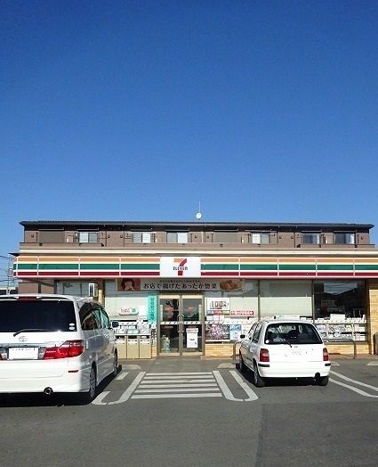 コンビニ　セブンイレブン（コンビニ）まで250m