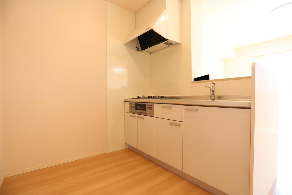 キッチン　3口コンロシステムキッチン