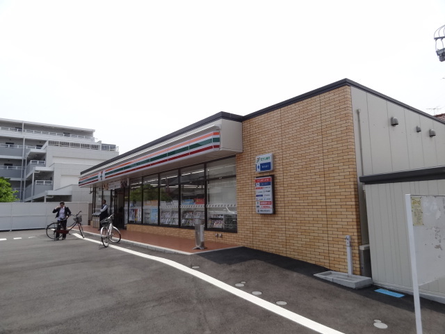 コンビニ　セブンイレブン川崎登戸西店（コンビニ）まで357m