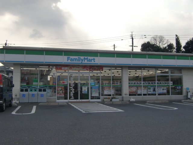 その他　ファミリーマート小倉中貫二丁目店（その他）まで657m