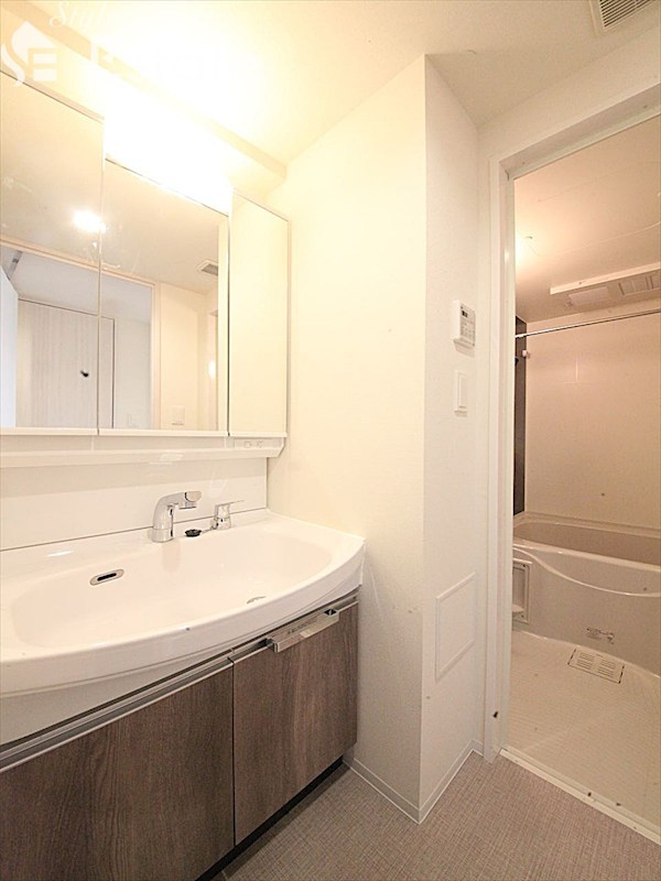 洗面設備　洗面所