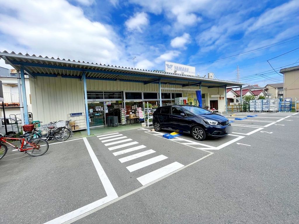 スーパー　やまか富士見町店（スーパー）まで320m
