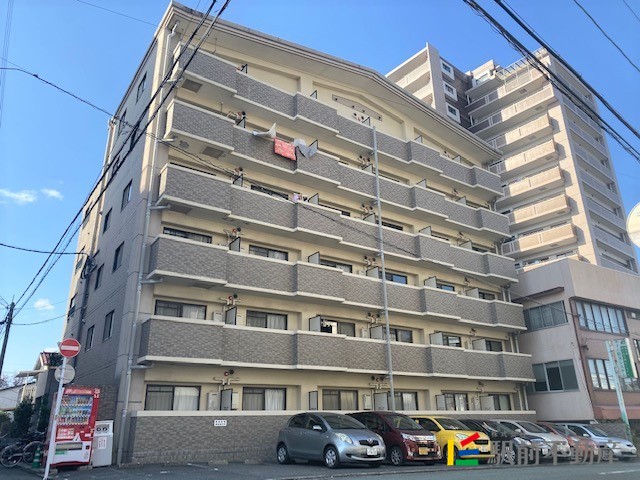 建物外観　オートロック付きマンション