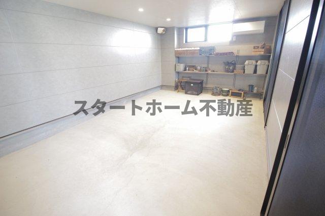 その他　ガレージ