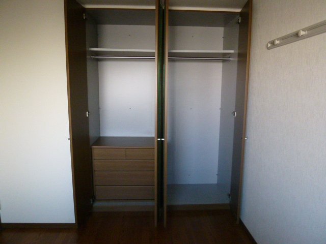 収納　クローゼット
