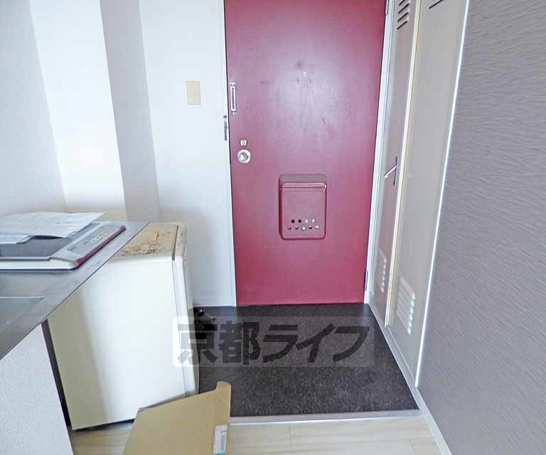 玄関　開放的な玄関です。