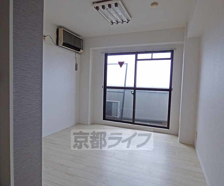 居室・リビング　広いお部屋です。