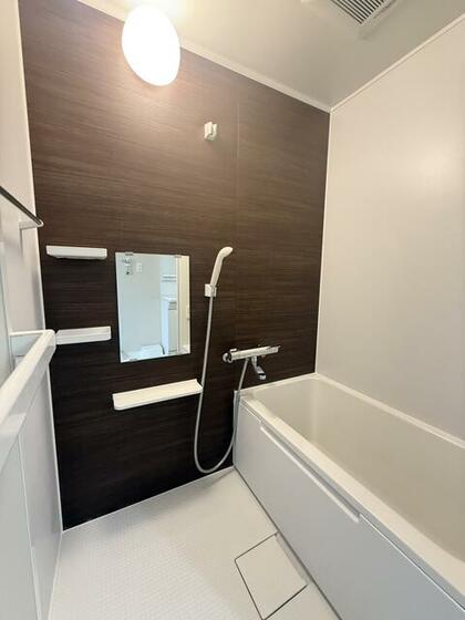 バス・シャワールーム　室内写真は同間取り別部屋の写真となります。