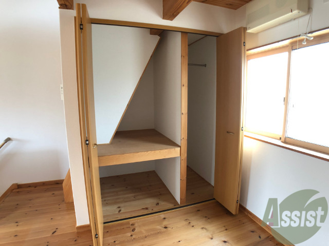 収納　クローゼットです。奥行もあり沢山収納できそうです。