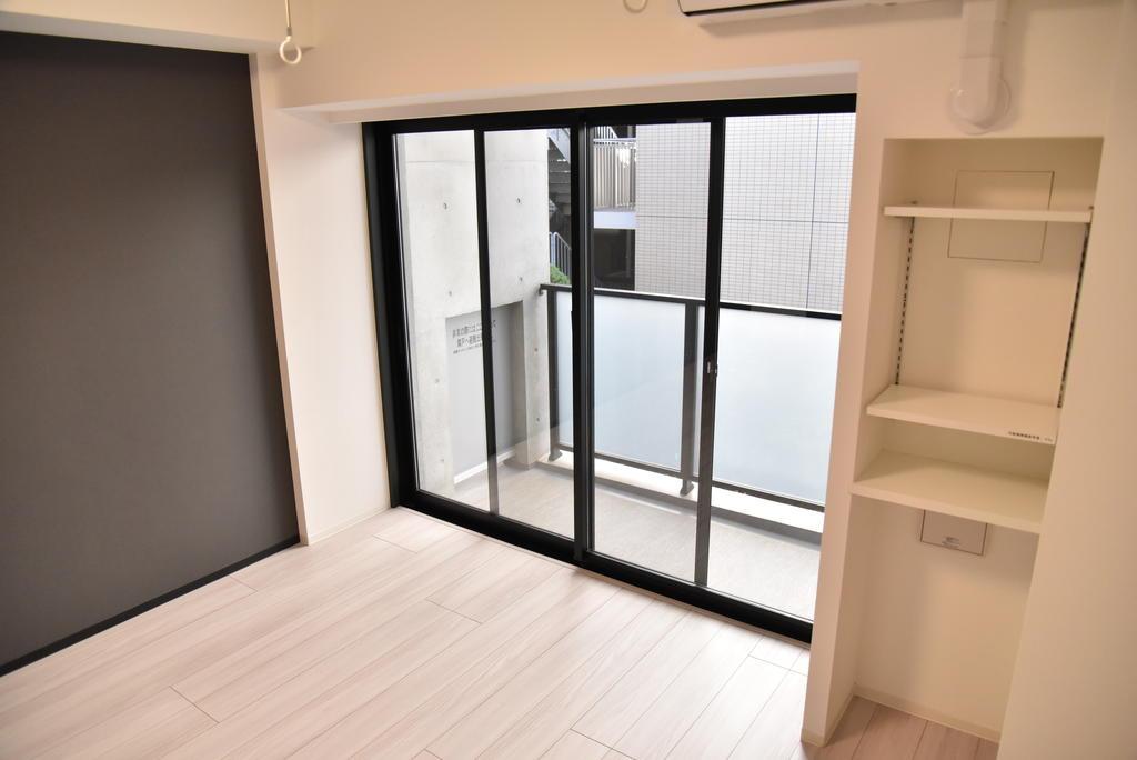 居室・リビング　内観1