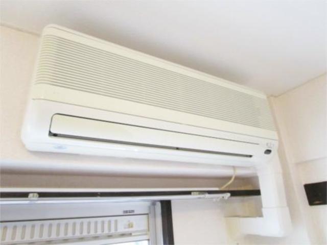 その他　うれしいエアコン付き