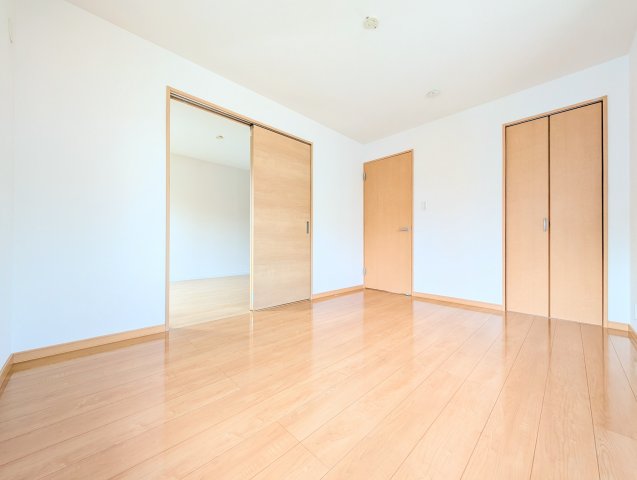 その他部屋・スペース　【6.0帖洋室】※退去前につき他号室のお写真となります。