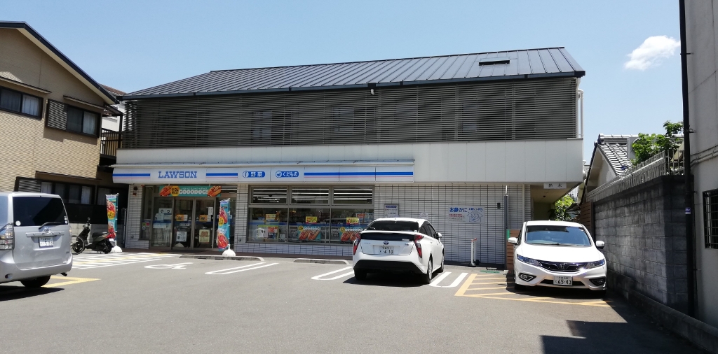 コンビニ　ローソン　深草藤森店（コンビニ）まで157m
