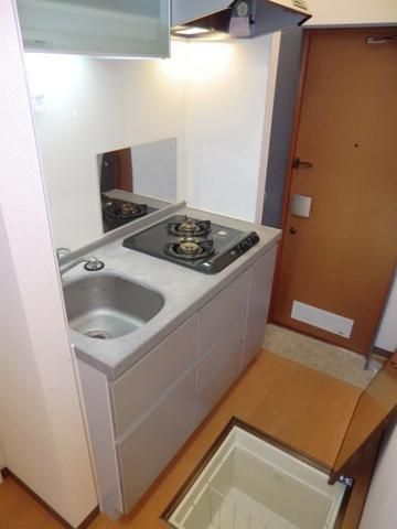 キッチン　２口ガスシステムキッチン