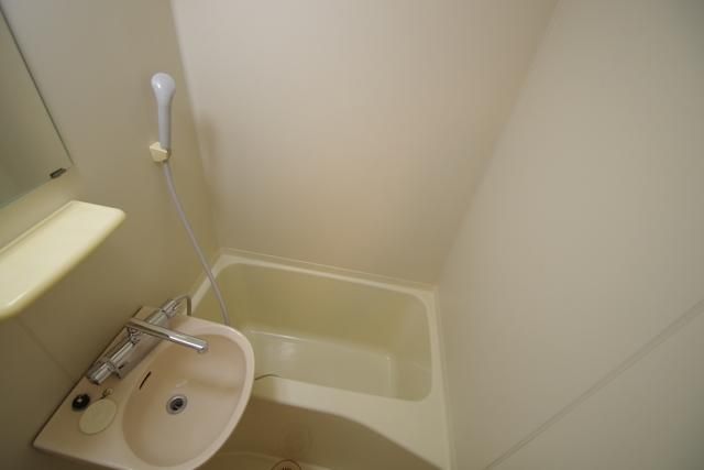 バス・シャワールーム　★清潔感のあるお風呂★