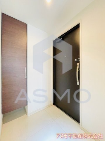 玄関　同マンション別部屋　参考写真