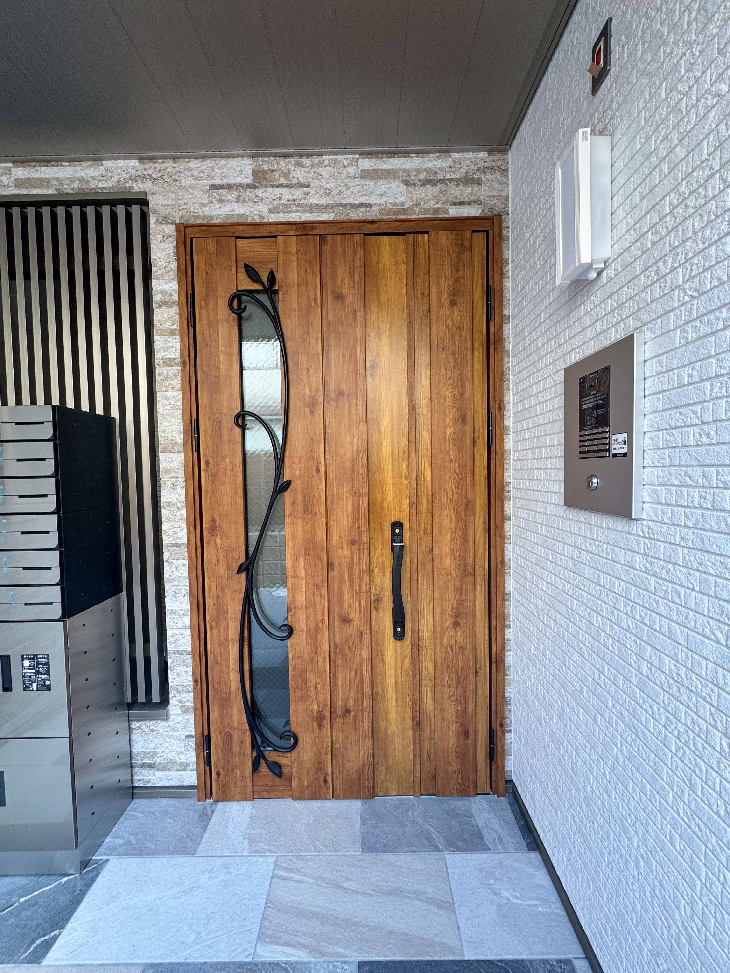 エントランス　共用玄関　同タイプ物件モデル