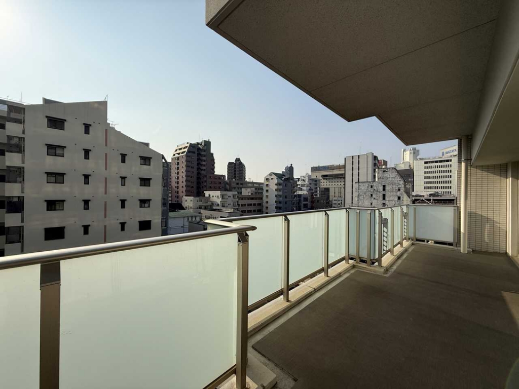 バルコニー　ベランダ