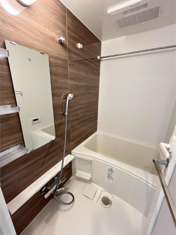 バス・シャワールーム　(参考)同間取り602号室の写真です。