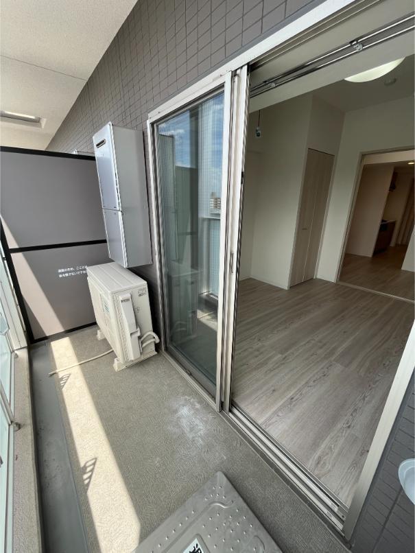 バルコニー　(参考)同間取り602号室の写真です。