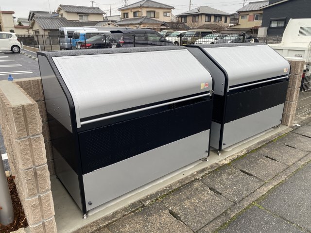 その他　ゴミ捨て場（その他）まで50m