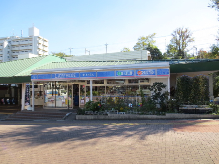 コンビニ　LAWSON＋toksすずかけ台店（徒歩2分）（コンビニ）まで88m