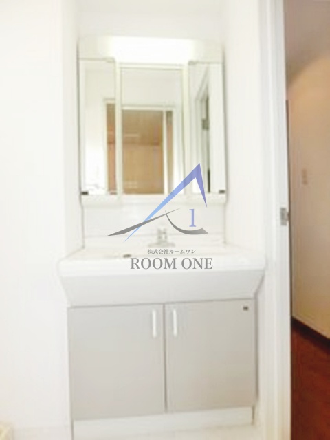 洗面設備　洗面台です。