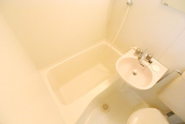 バス・シャワールーム　★お問い合わせはタウンハウジング聖蹟桜ヶ丘店まで★