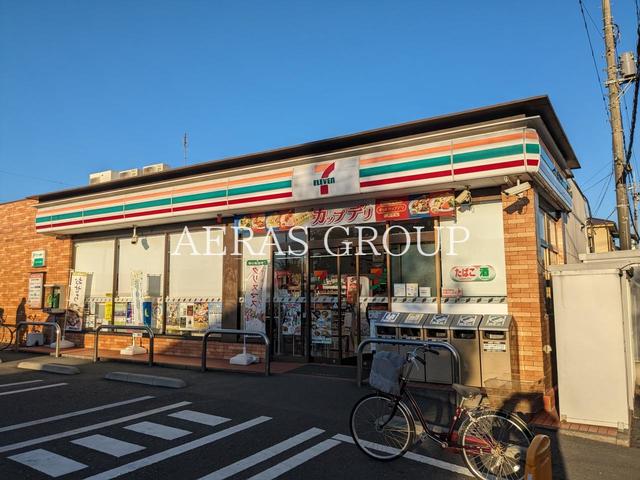 コンビニ　セブン-イレブン 松伏ゆめみ野東１丁目店（コンビニ）まで611m