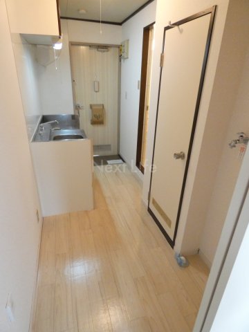 玄関　メゾン荒木