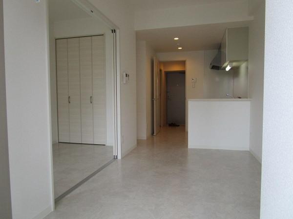 居室・リビング　※同物件別室※