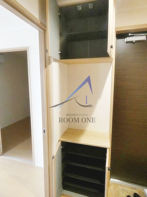 玄関　玄関です。