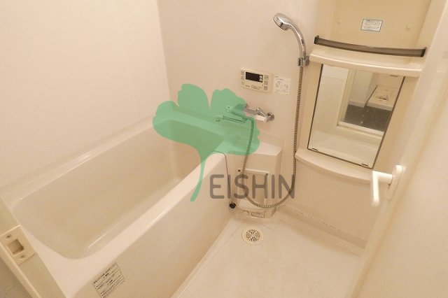 バス・シャワールーム　清潔感のある浴室です！