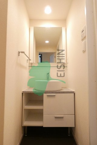 洗面設備　シンプルで使いやすい洗面台です！