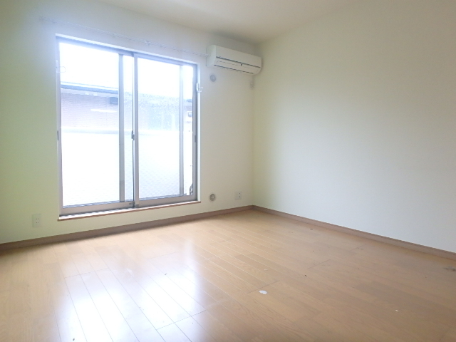 居室・リビング　家族だんらんの場です。