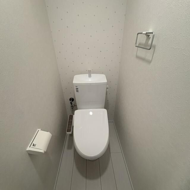 トイレ　清潔感のあるトイレです