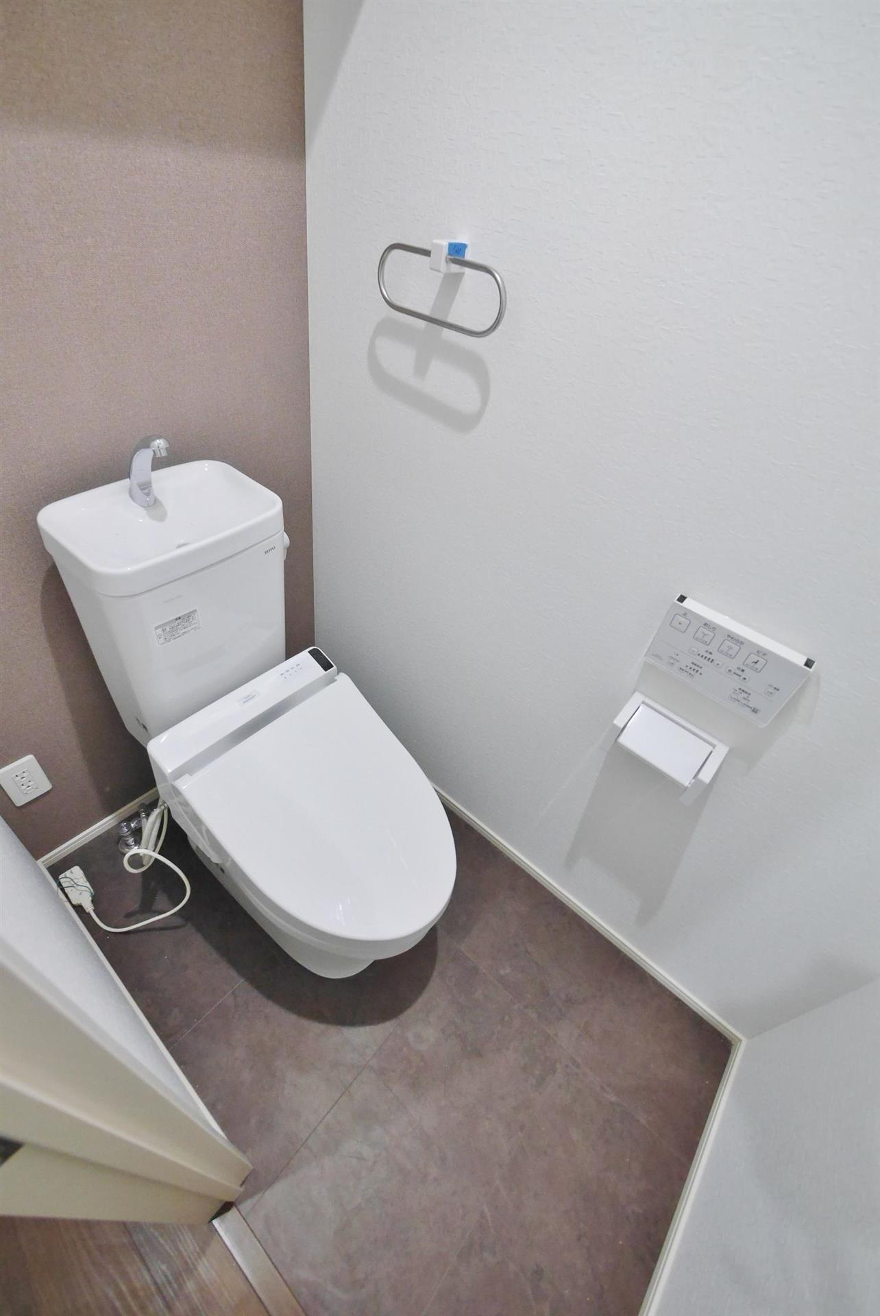 トイレ　※10号タイプのモデルルームになります※