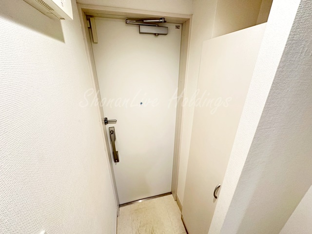玄関　広々シューズボックス付きの玄関