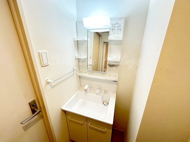 洗面設備　嬉しい独立洗面台