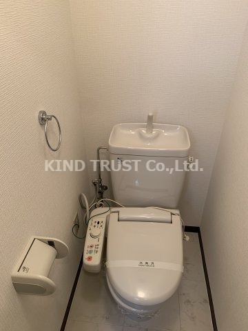 トイレ　ウォシュレット完備