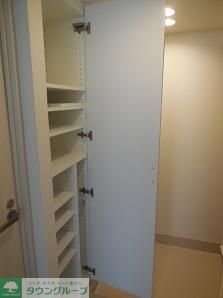 玄関　収納