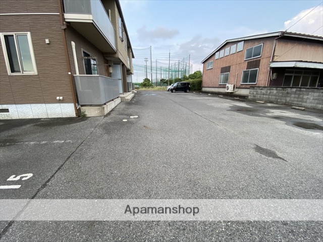 その他　前面道路（その他）まで0m