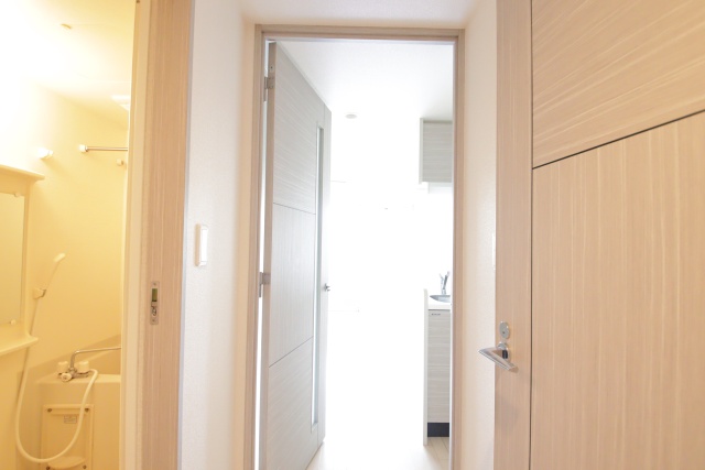 玄関　※別室の参考写真の為、現況優先です。