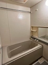 バス・シャワールーム　ゆったり過ごせるお風呂です