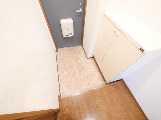 玄関　収納もある玄関です
