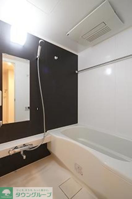 バス・シャワールーム　※写真は同タイプ住戸です。