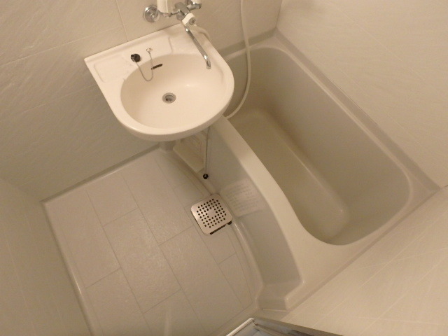 バス・シャワールーム　お風呂トイレ別は譲れないですよね。