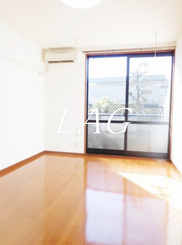 居室・リビング　洋室のお部屋です。