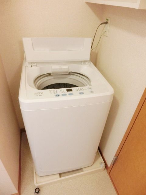 洗面設備　洗濯機もありますよ